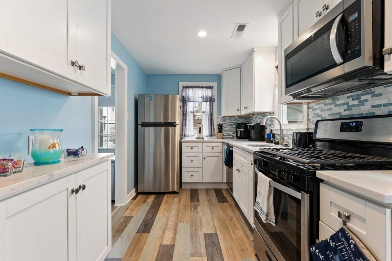 Newly Renovated 4 Bedroom Home Only 2 Blocks From The Beach! Wildwood Esterno foto