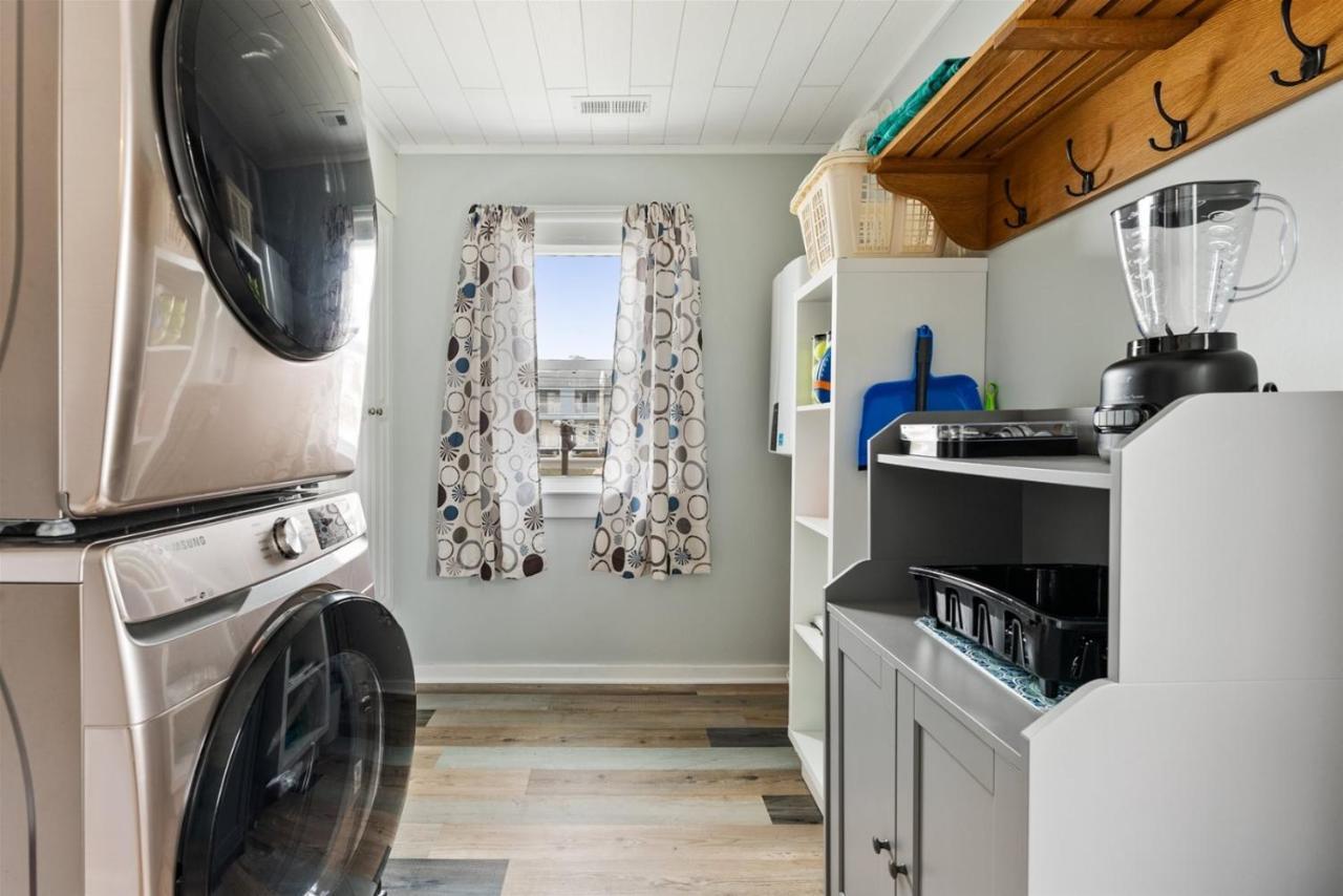 Newly Renovated 4 Bedroom Home Only 2 Blocks From The Beach! Wildwood Esterno foto